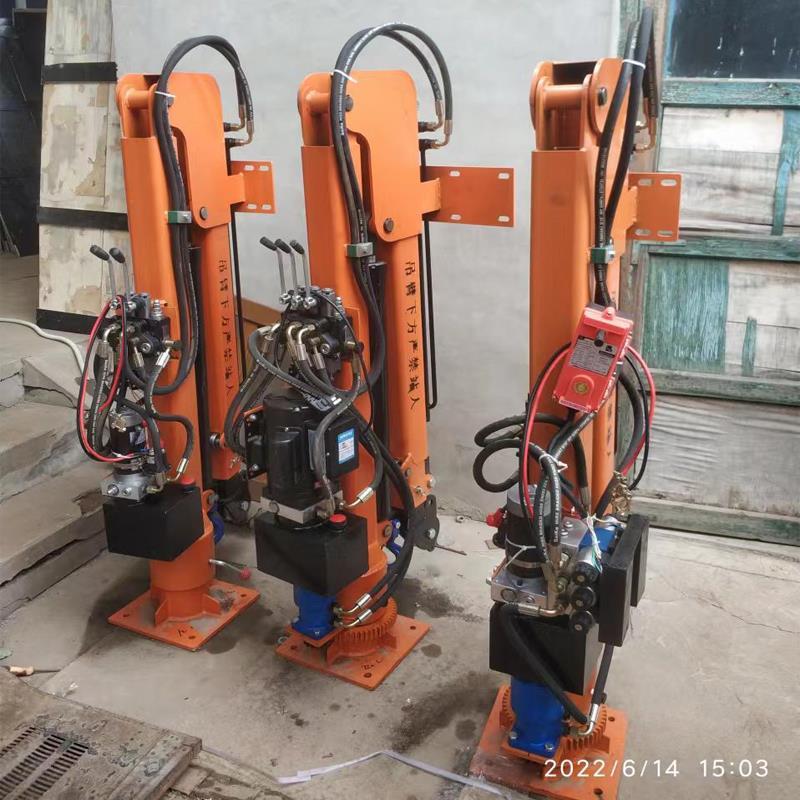 文水县重汽蓝牌随车吊 3.2吨 国六动力强 液压驱动 农用自卸起重机